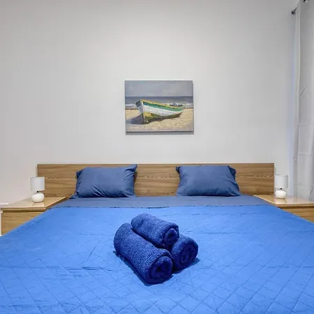 2br Peaceful Balcony View شقة *